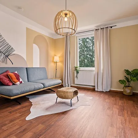 Wohnen Bei Der Alten Dampflok Inkl Balkon - 5 Min Zum Ravensburger Spieleland Meckenbeuren Exterior photo