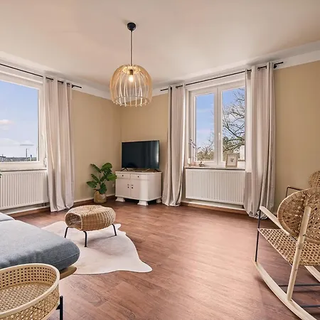 Wohnen Bei Der Alten Dampflok Inkl Balkon - 5 Min Zum Ravensburger Spieleland Meckenbeuren Exterior photo